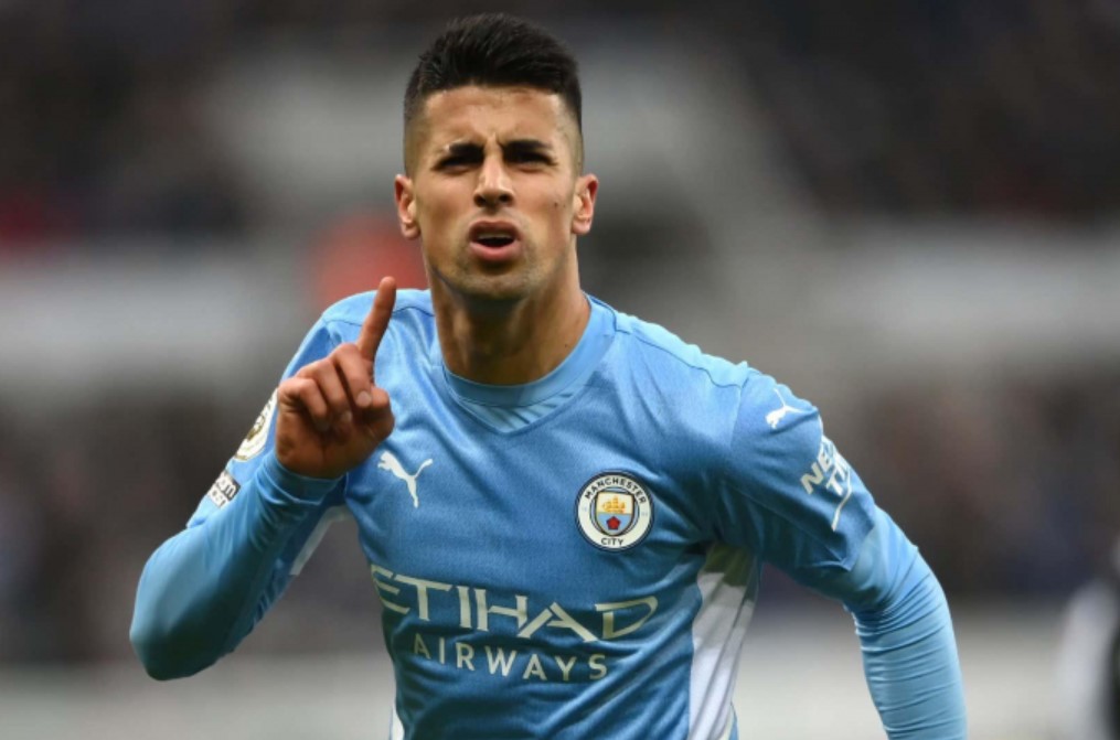 Joao Cancelo là hậu vệ phải chơi hay nhất tại Manchester City